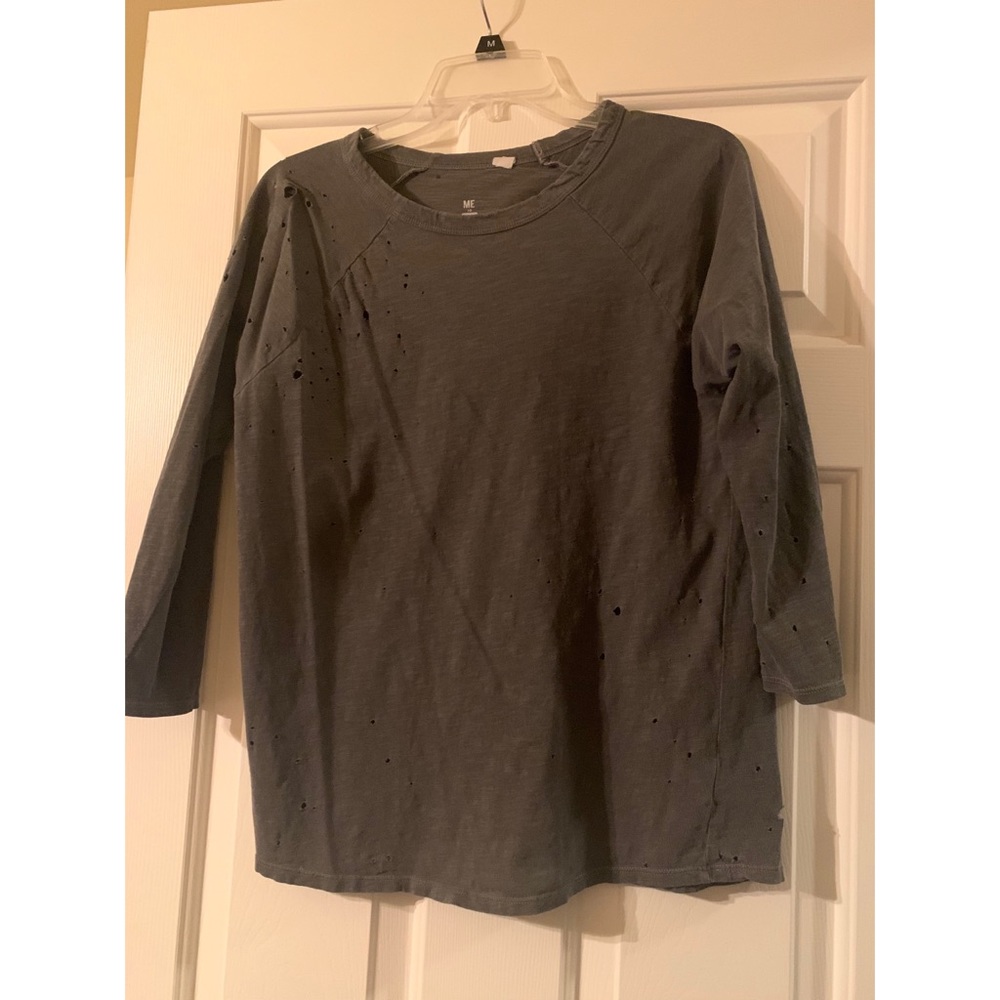 Tshirt never wore mid sleeve